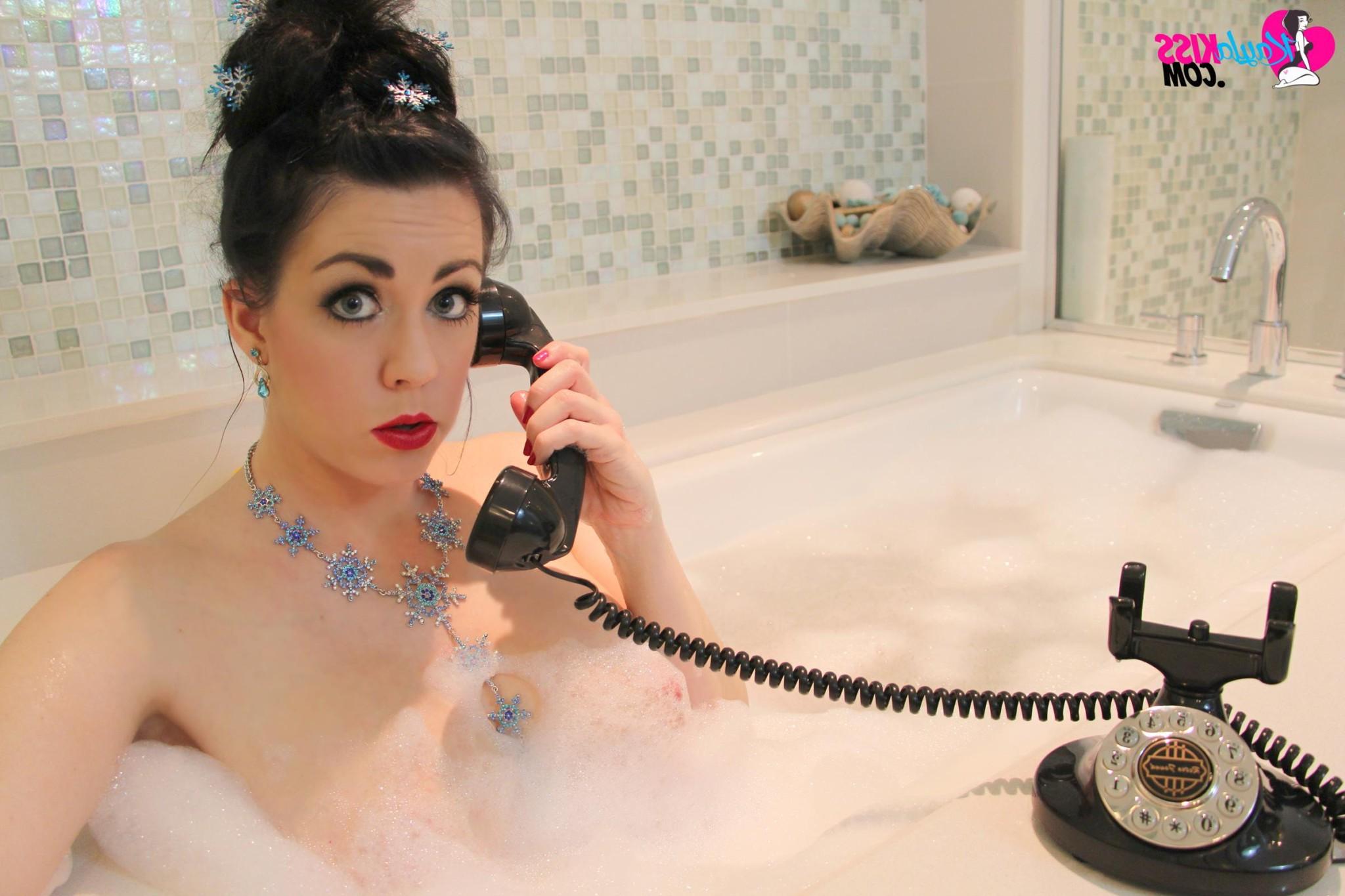 12P Bath Time with Kayla