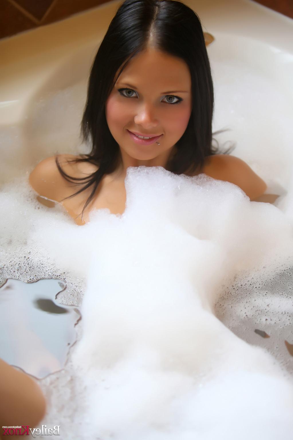 16P Pretty teen girl bathing