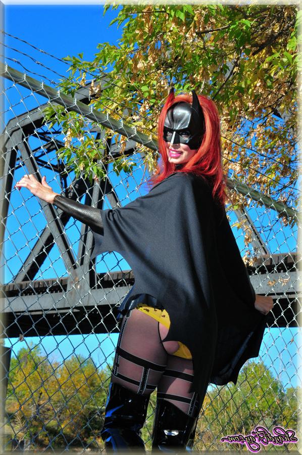 12P Shanda Fay is Bat Girl Exploring Public Nudity