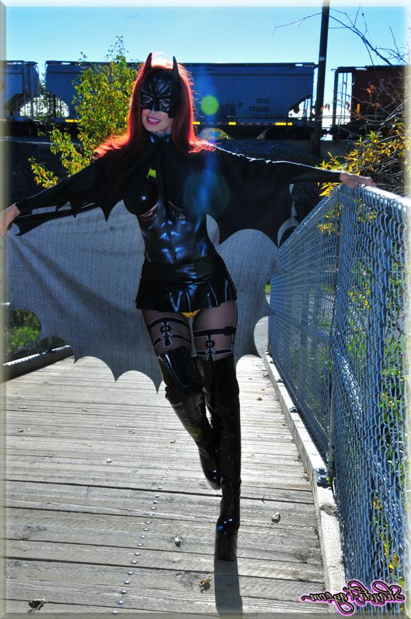 12P Shanda Fay is Bat Girl Exploring Public Nudity