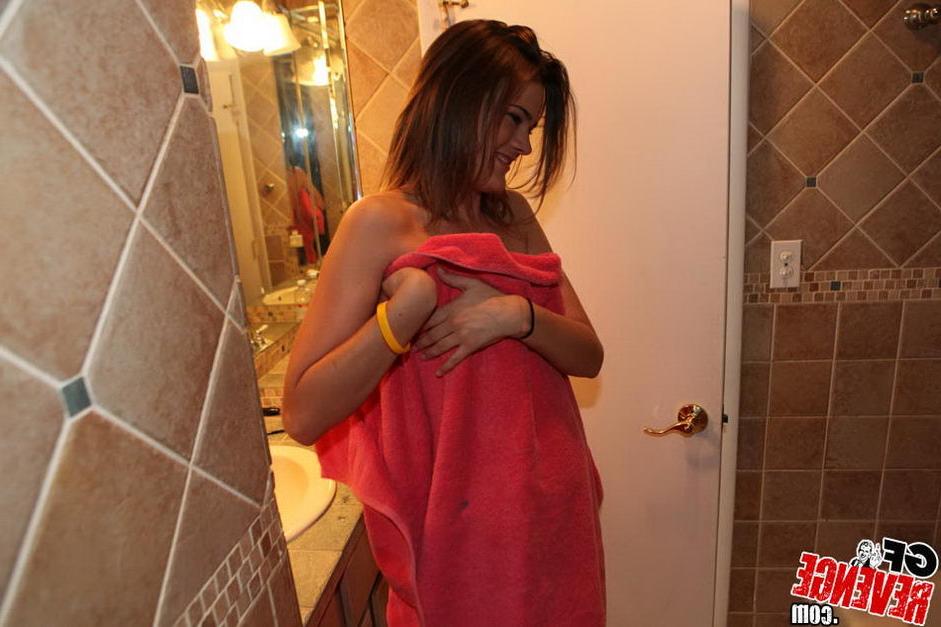 12P Sexy tiny cheerleader getting nailed