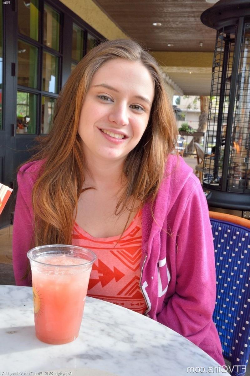 12P Curvy amateur with big naturals