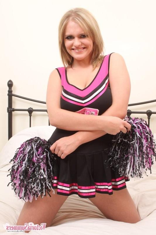 16P Busty UK cheerleader Victoria Summers shows off her huge pompoms