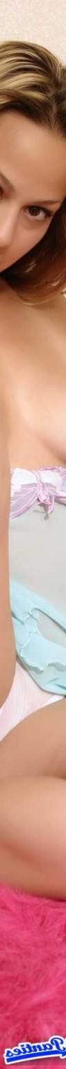 18P Daisy sheer white thong