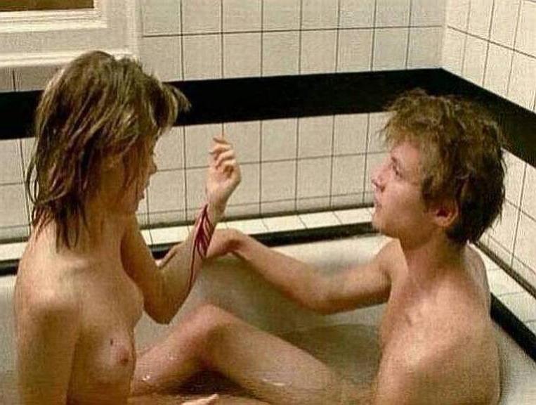 15P actress Bridget Fonda bathing with Jon Bon Jovi