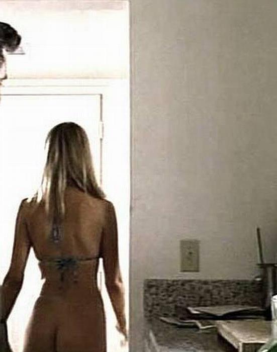 15P actress Bridget Fonda bathing with Jon Bon Jovi
