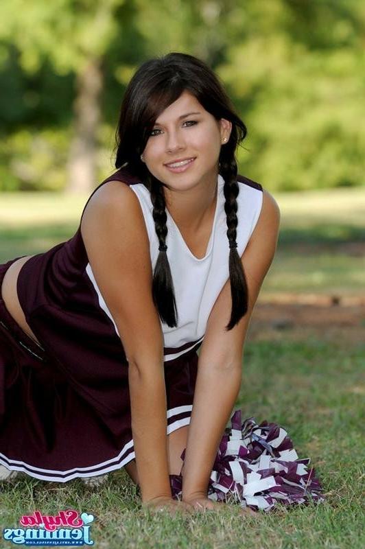 16P Shyla Jennings Dressed As A Cheerleader