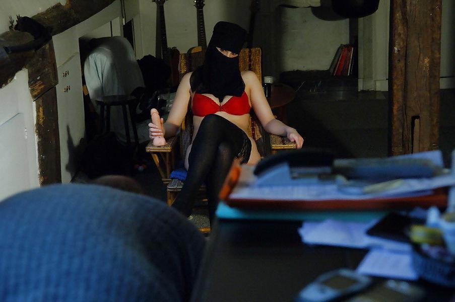 25P BEAUTIFUL ARABIAN SLUTS - RACHIDA