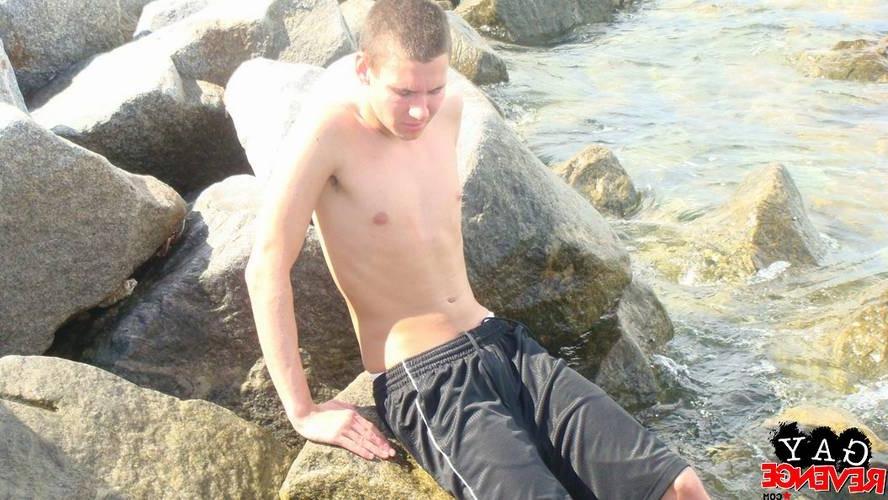 15P Hot cumshot by two guys on the beach