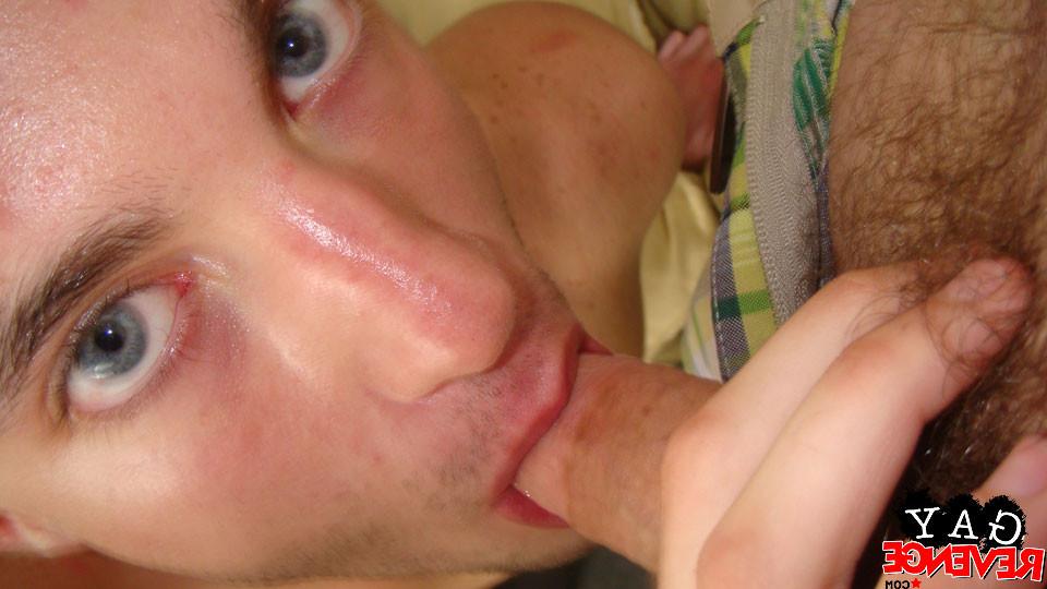 15P Horny guy sucking a hot sausage