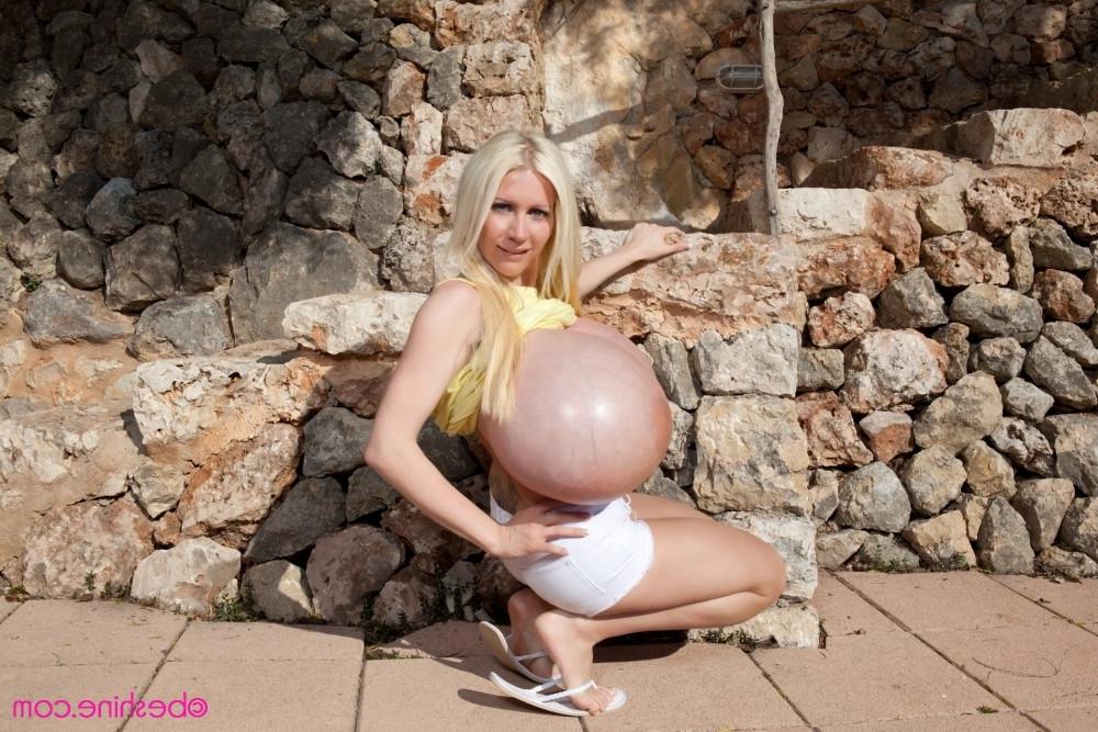 14P Biggest fake tits