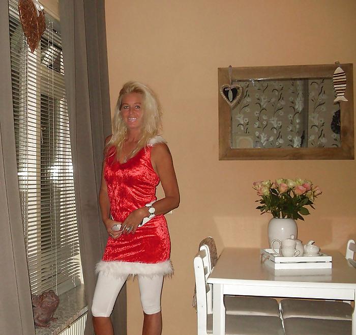 18P My sexy mature girlfriends off facebook