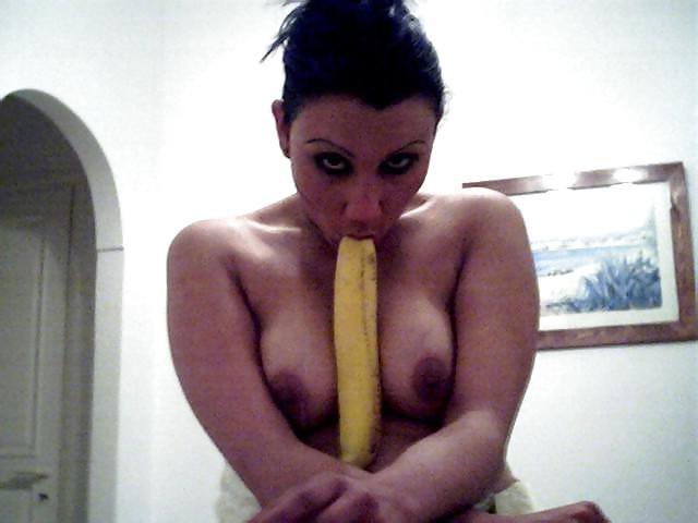 14P Hot housewives fucking and posing in sex pictures