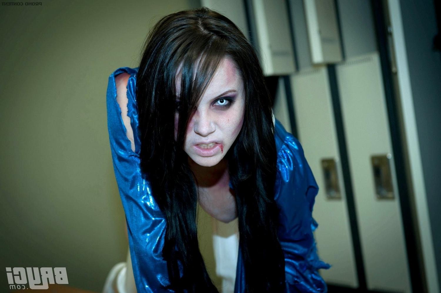 15P Big boob zombie cheergirl
