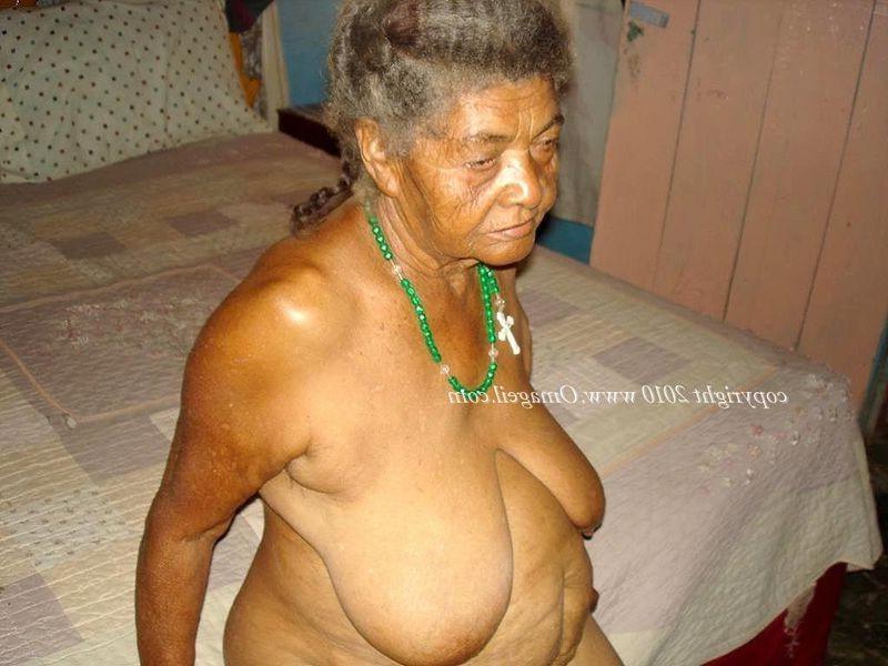 16P lovely mature women