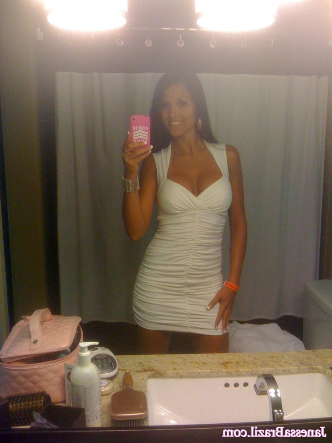 16P Busty Brazilian babe cell pics in mirror