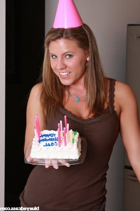 12P Blueyed Cass getting horny on her birthday