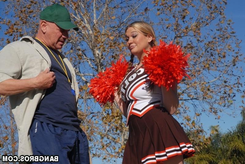 16P She has two good reasons to remain in the cheerleader team