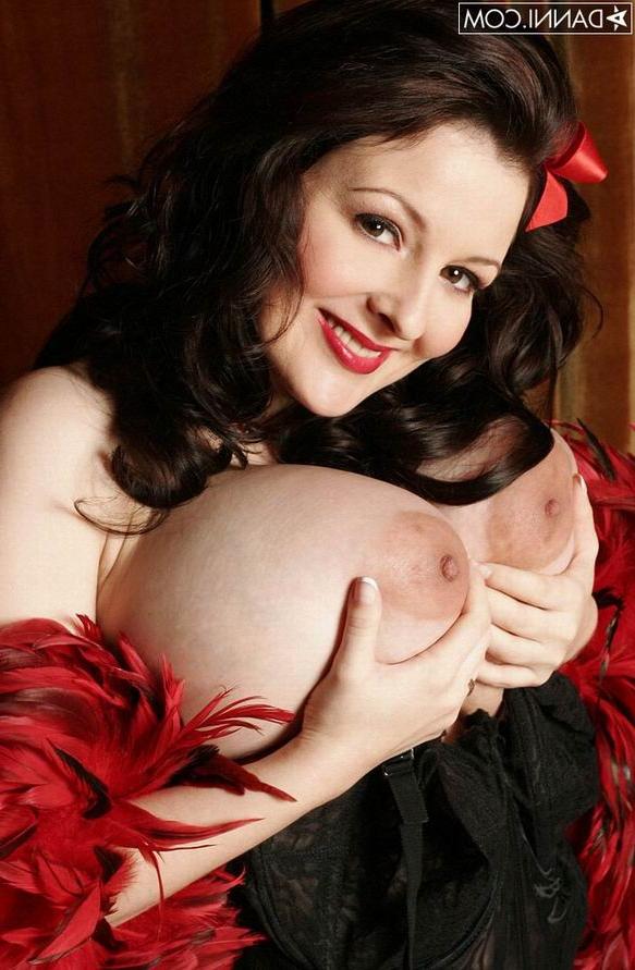 16P Lorna Morgan showing her oversized tits