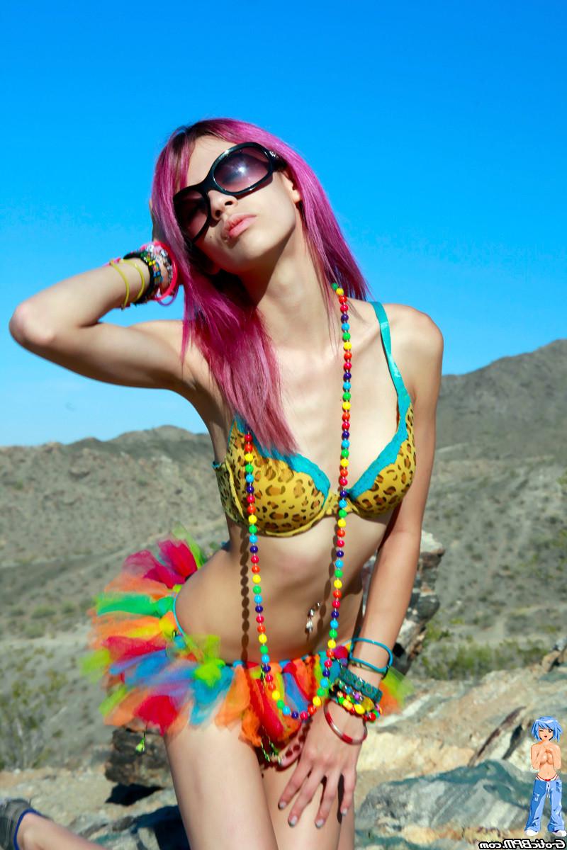15P Super sexy skinny purple haired party girl naked in the sunshine