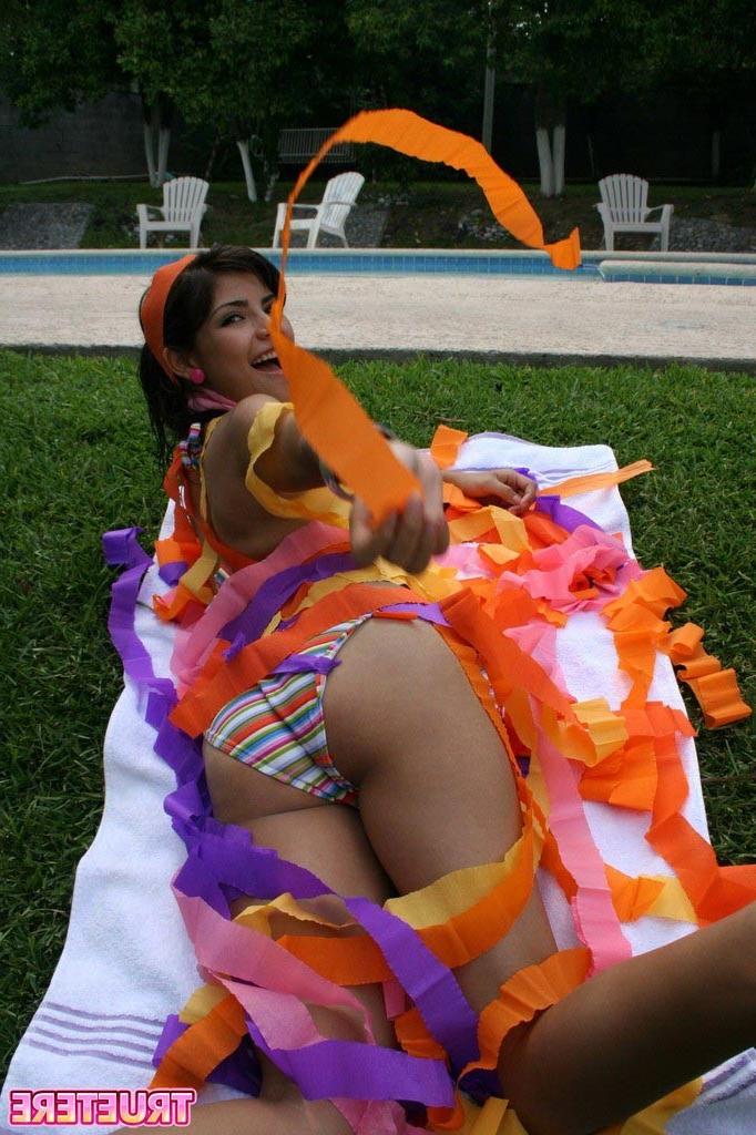 16P Teen girl in bikini outside