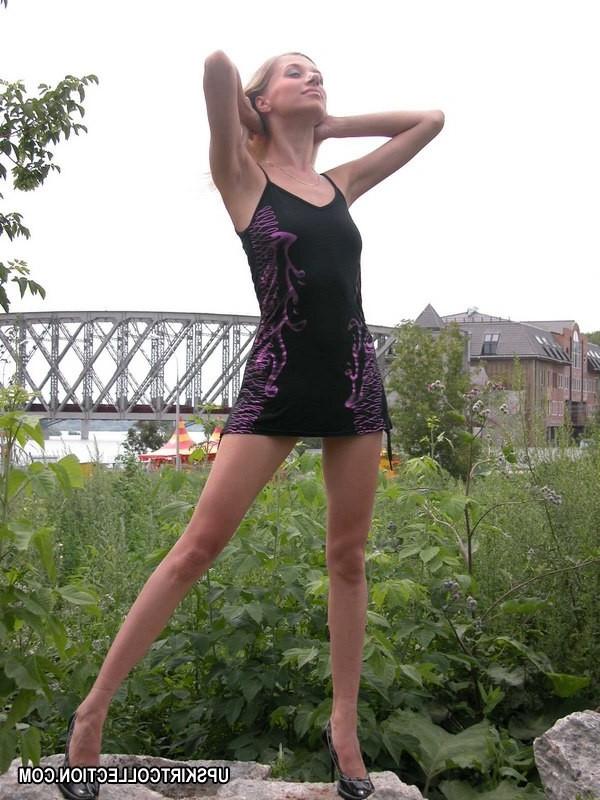 15P Turned on bimbo pulls dress aside and exposes nub and tits