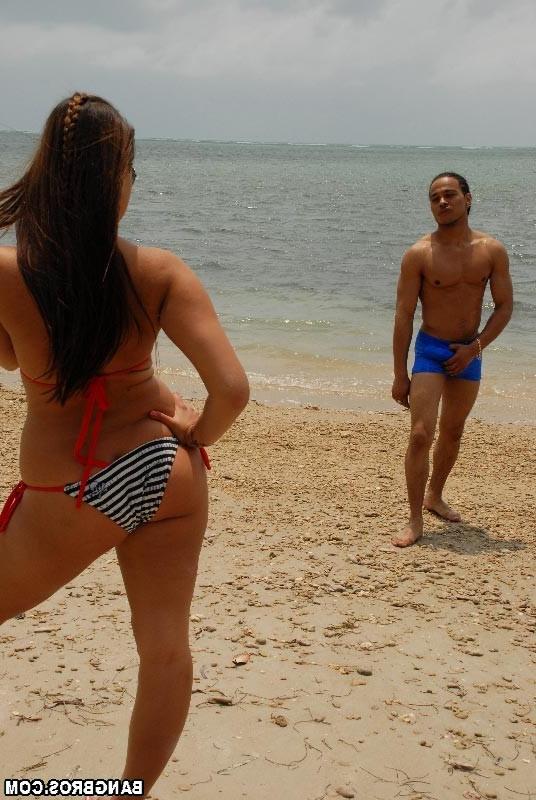 16P Filthy bikini babe interracial hardcore fucking