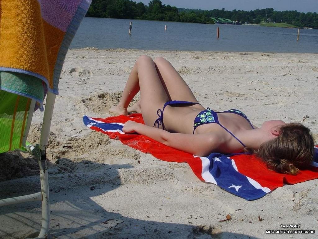 12P Charming girls relaxing on the beach in sexy bikinis