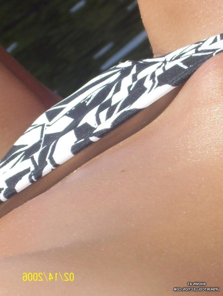 15P Small bikini sliding down and peeking pubic hair
