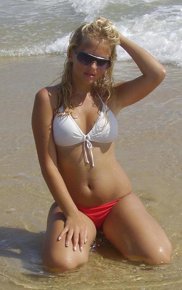 15P Panty girls participating in hot panty show