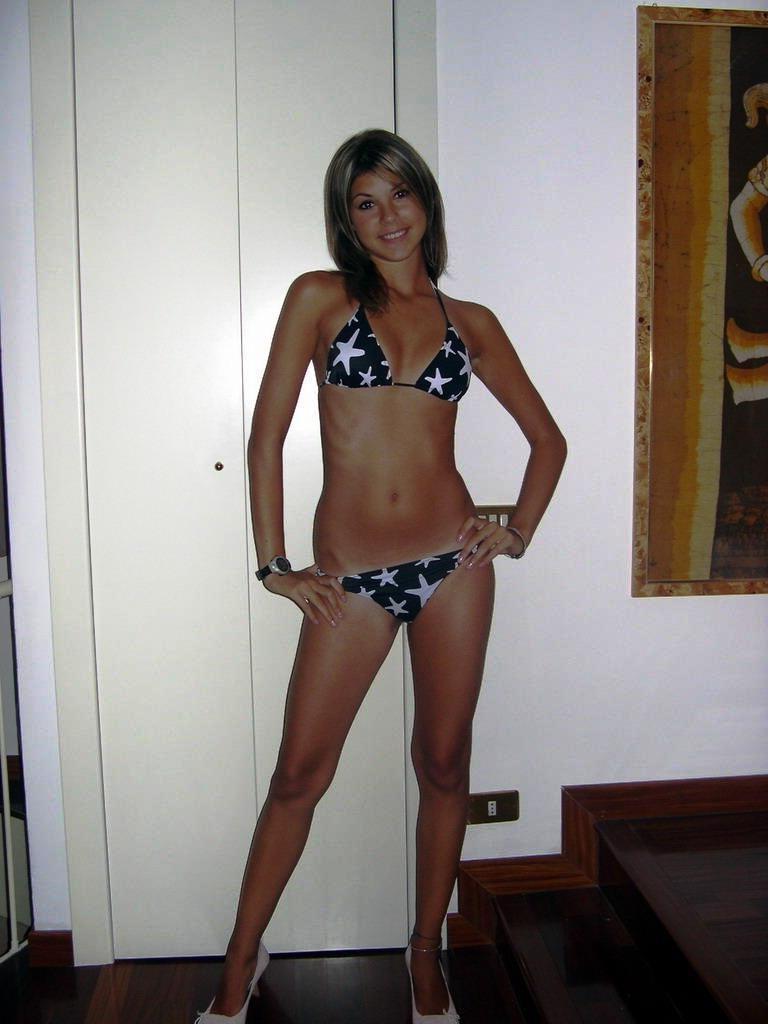 15P Panty girls participating in hot panty show