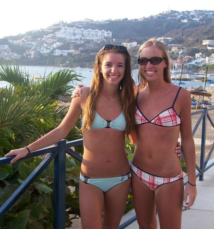 20P College amateur teens in bikinis