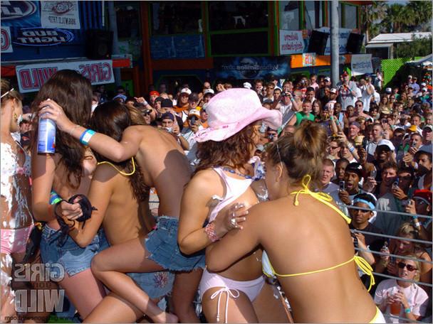 15P Sexy wild drunk college bikini babes