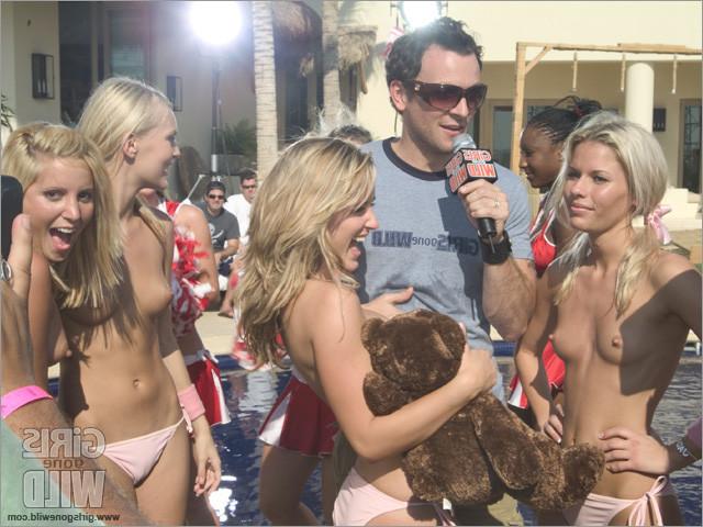 15P Sexy young bikini babes compete in games