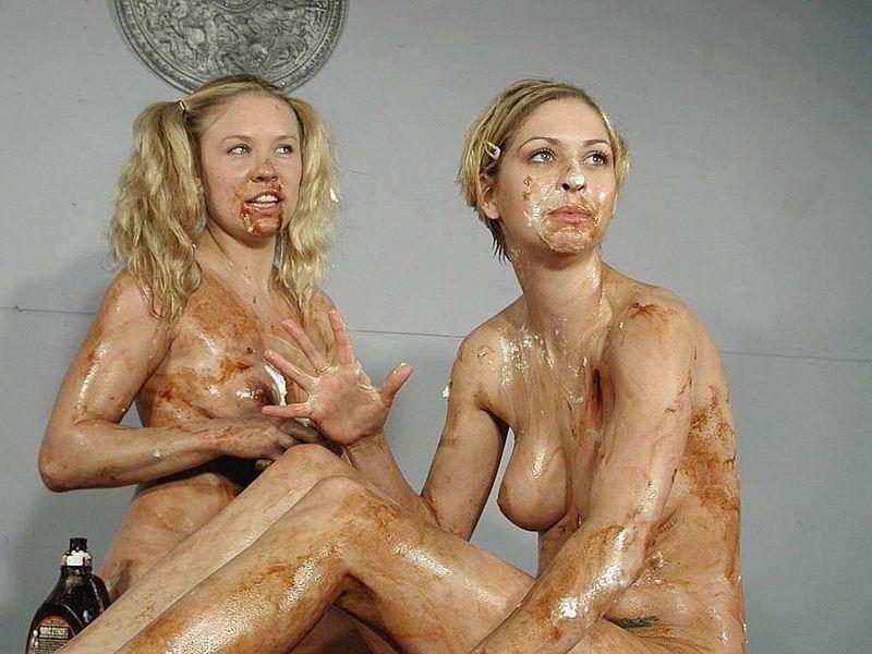 16P Glamorous wam lesbians having wet and messy fun