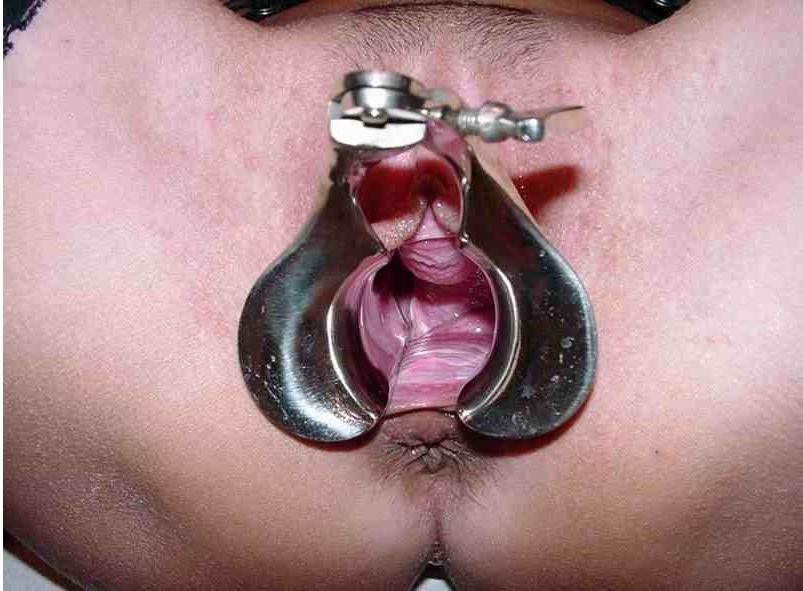 16P extreme homemade pussy and anal insertions