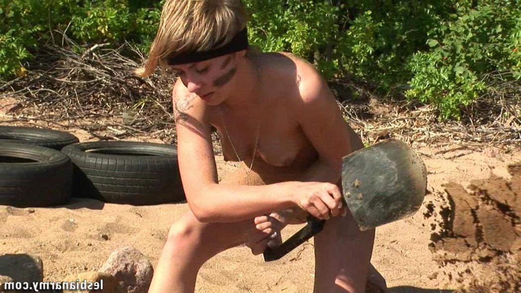 12P Commando girl trained for guerilla warfare