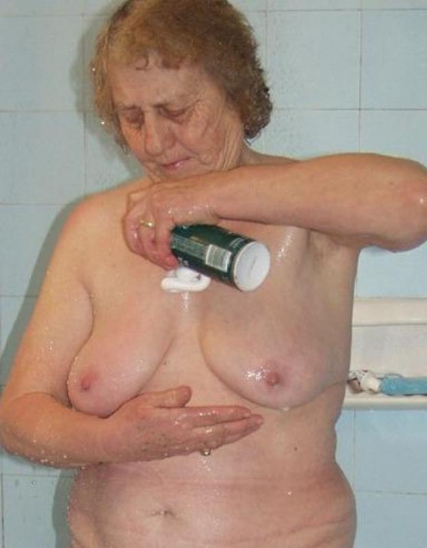 15P Oldest wild granny bathing boobies