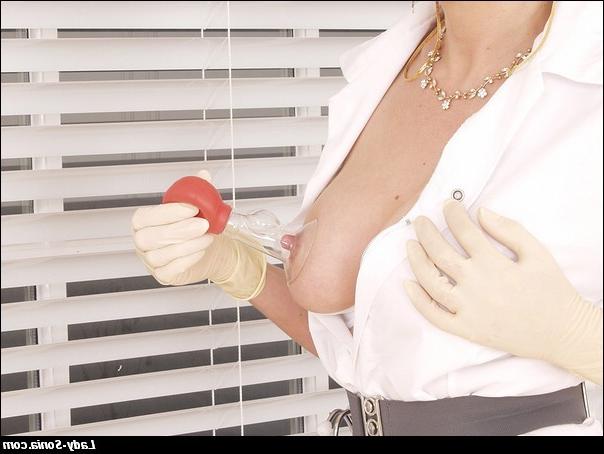 15P Mature Femdom Milking