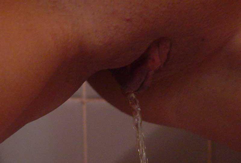 16P Sneaky bathroom pee shots