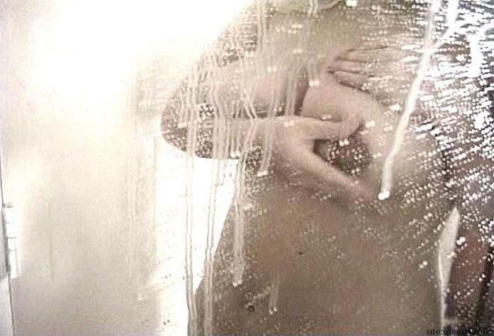 16P New mom squirts milk from her tits and drinks it