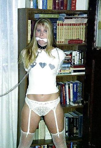 9P Tied-up blonde Cindy