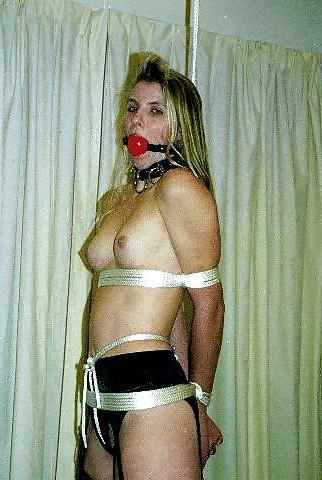 9P Tied-up blonde Cindy
