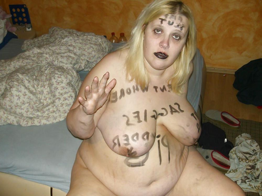 25P Sex Pig Slut Fat Wife From SmutDates.com
