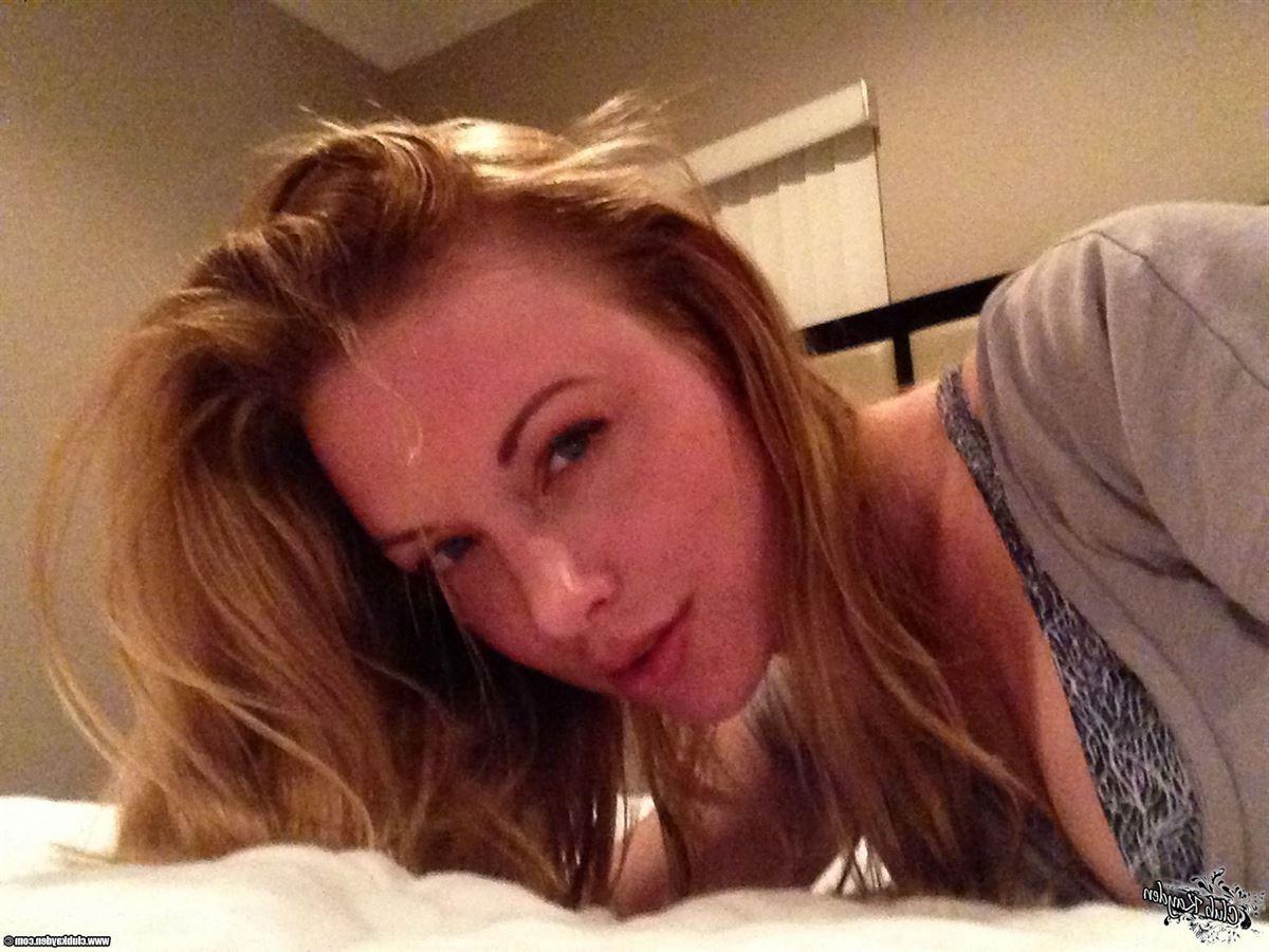16P Kayden Kross takes photos of herself in a sexy pink thong