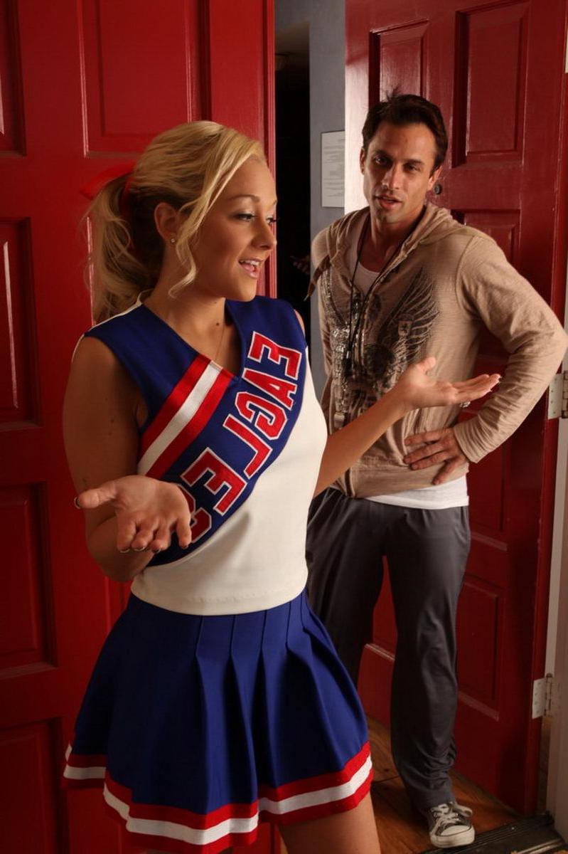 16P Good time with a fine blonde cheerleader