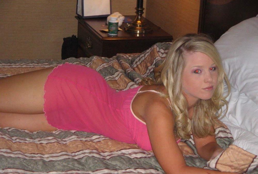 16P Sexy Blonde Military Girlfriend 
