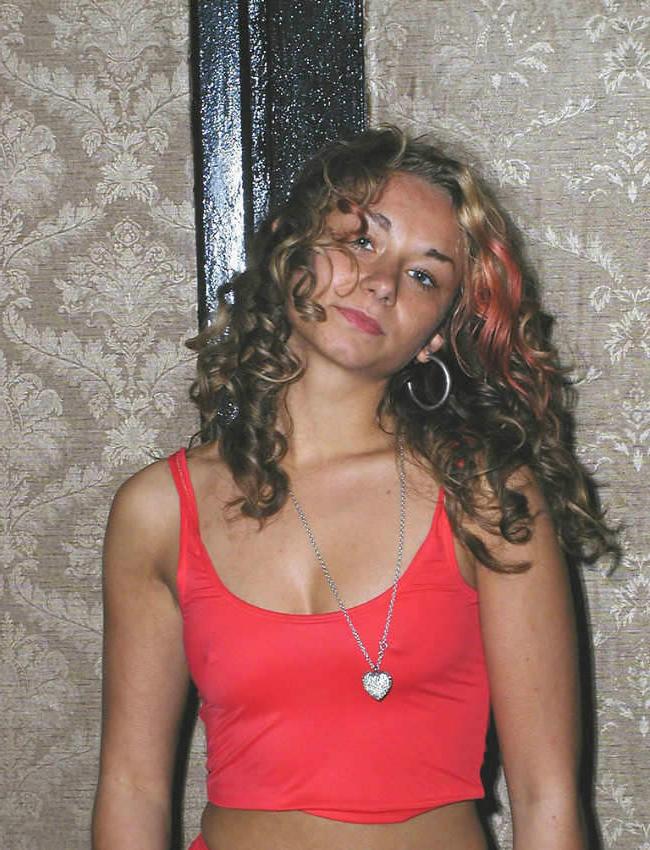 15P Curly amateur spreading at her home