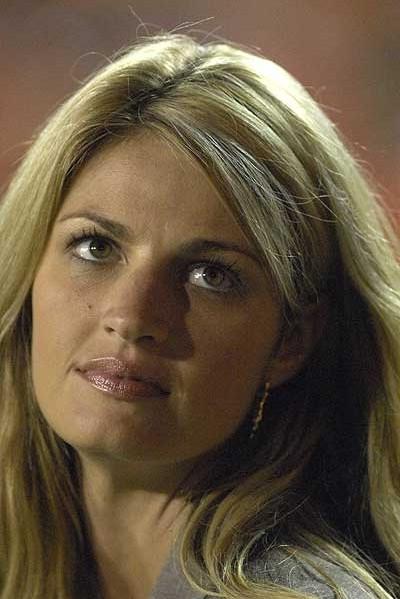 14P Erin Andrews glamorous sportscaster shows her good looks