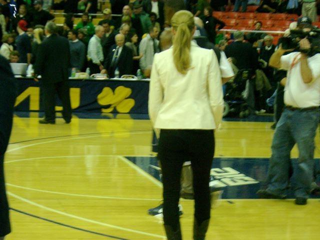 15P Erin Andrews glamorous blonde newscaster hard at work